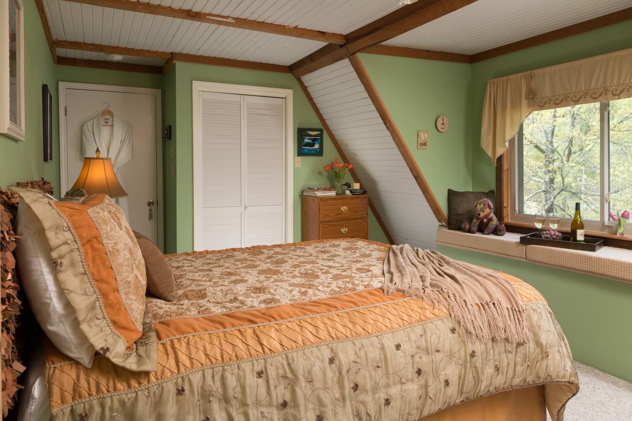 Tiffany'S Bed And Breakfast Bismarck Exterior photo